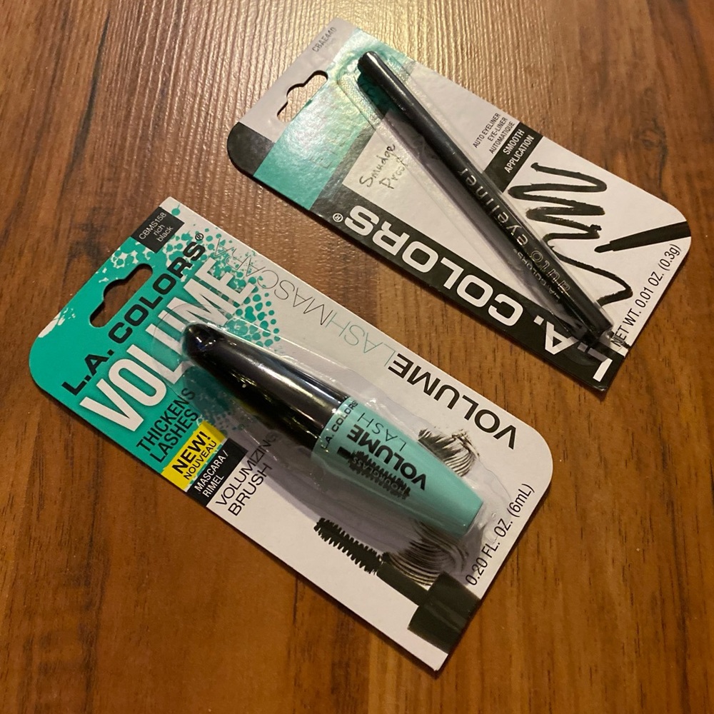 L.A. Colors Volume Bundle (Auto Eyeliner and VOLUME LASH Mascara) - Picture 2 of 5